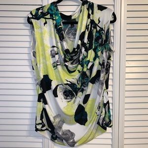 Floral Pattern sleeveless shirt